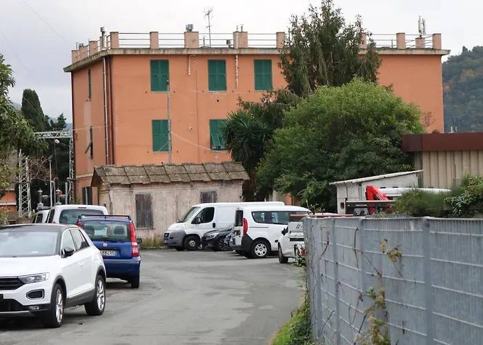 La Casetta Nella Citta Dei Due Mari * 세스트리레반떼